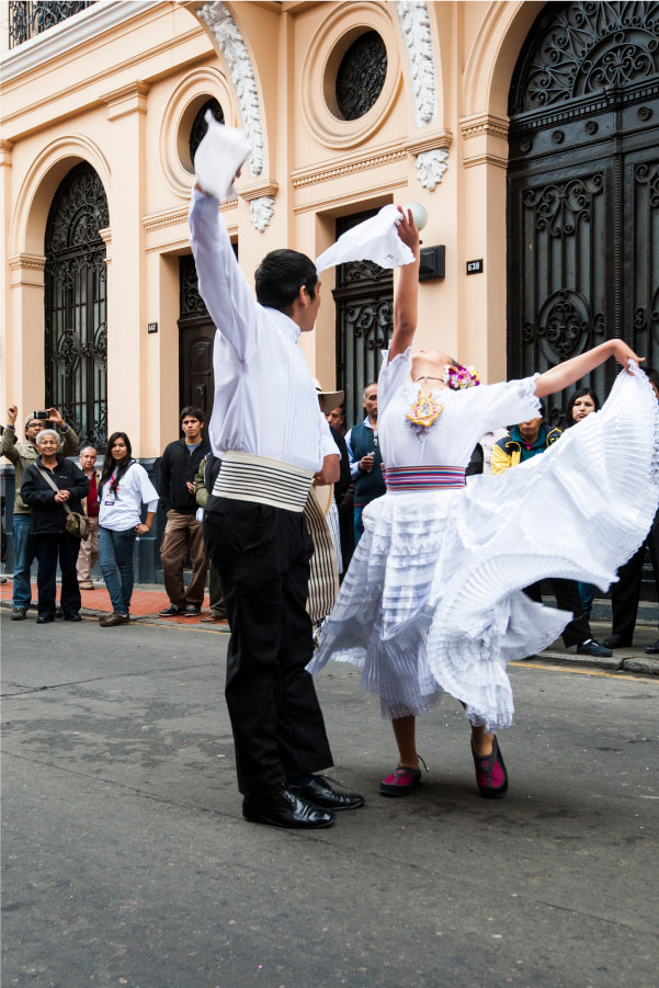 fiestas populares marinera peru experiencias